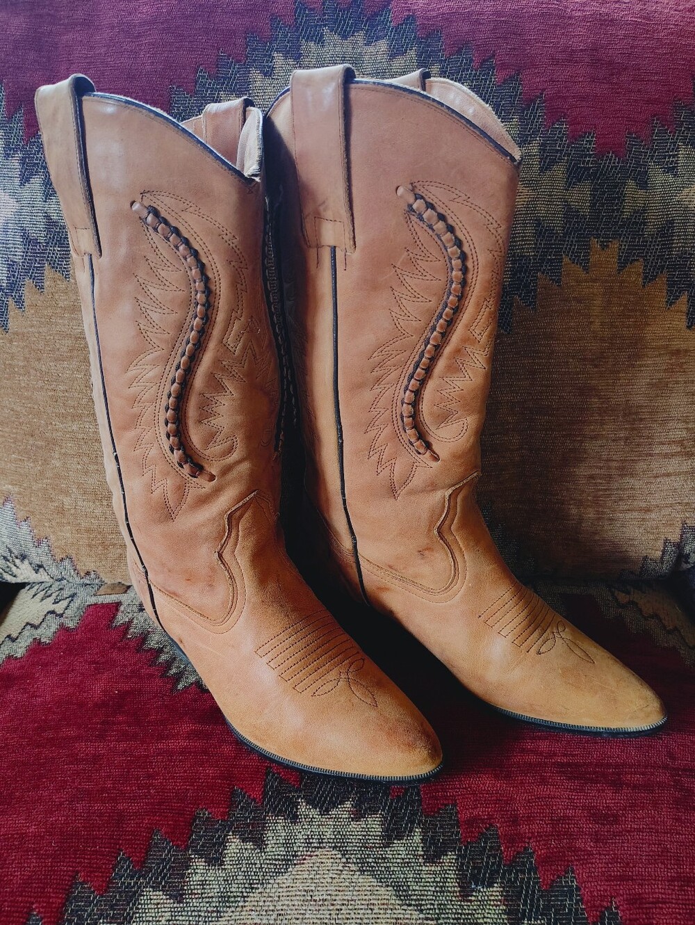 Vintage Maine Woods Tan Leather Embroidered Western Cowgirl Boots